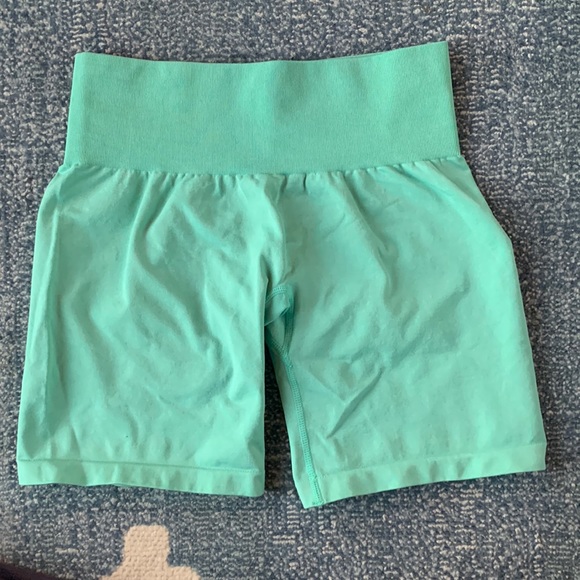 NVGTN Pants - NVGTN Pro Seamless Shorts - Mint